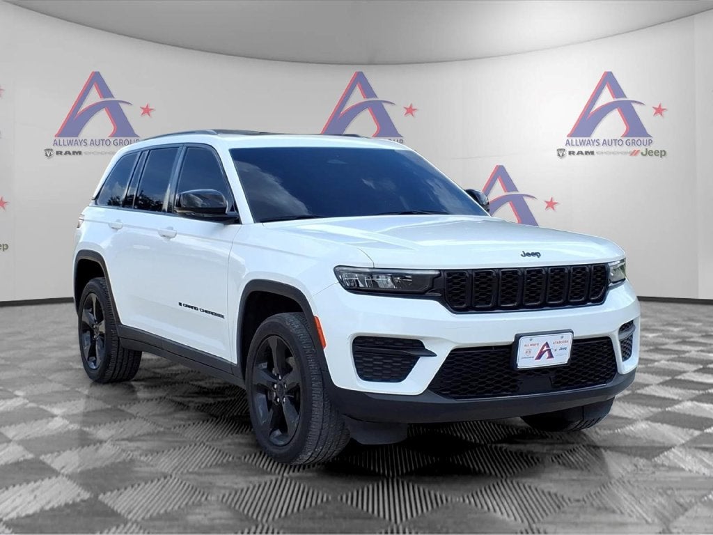 2023 Jeep Grand Cherokee Altitude