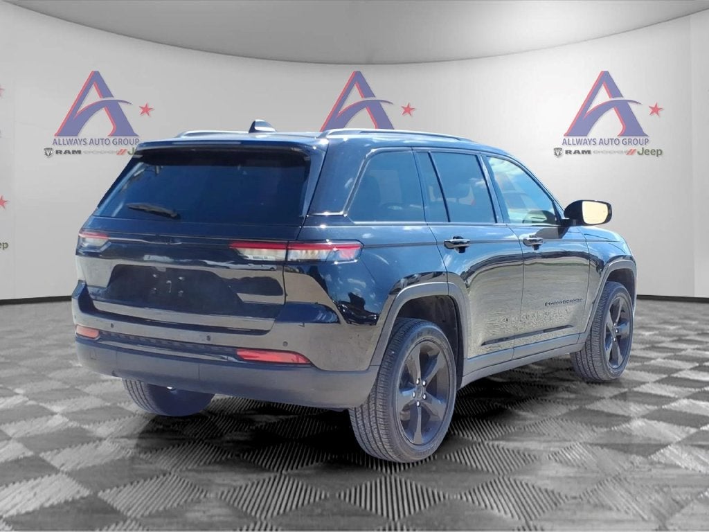 2023 Jeep Grand Cherokee Altitude