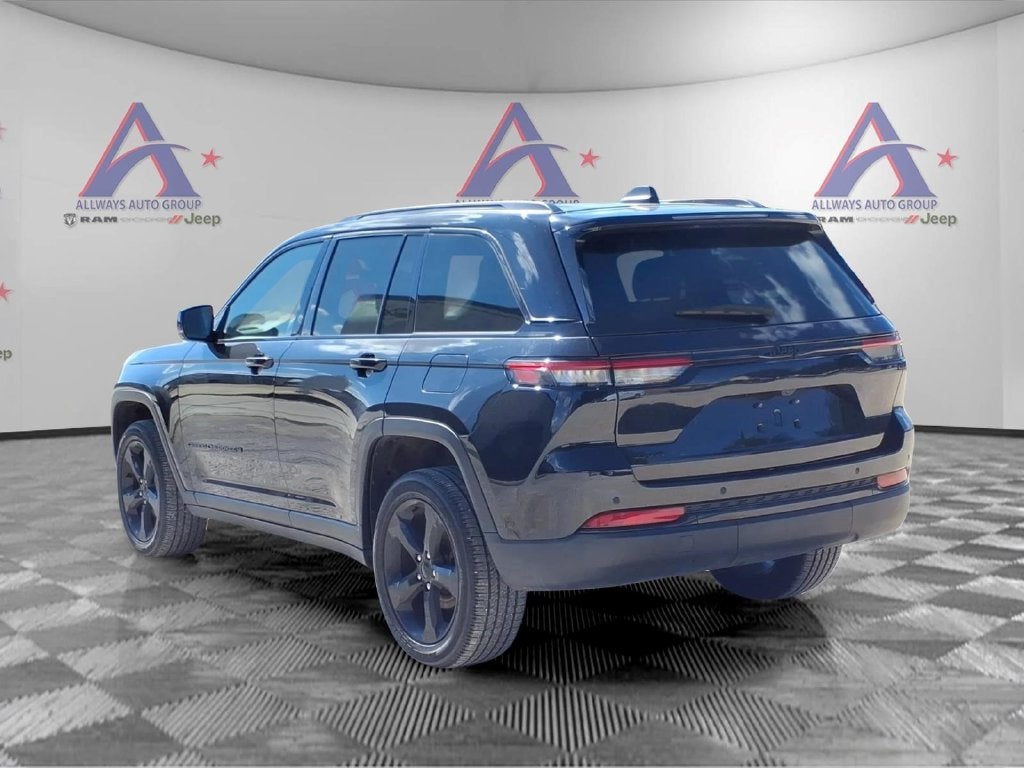 2023 Jeep Grand Cherokee Altitude
