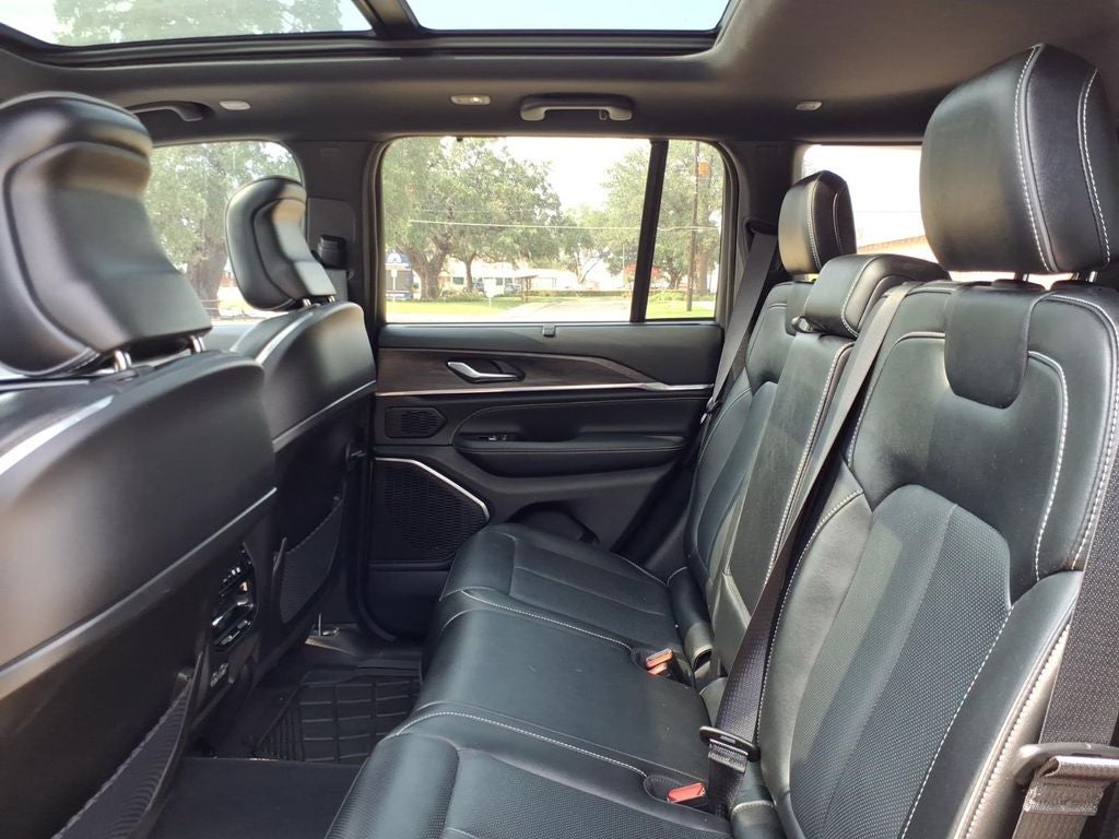 2023 Jeep Grand Cherokee Overland