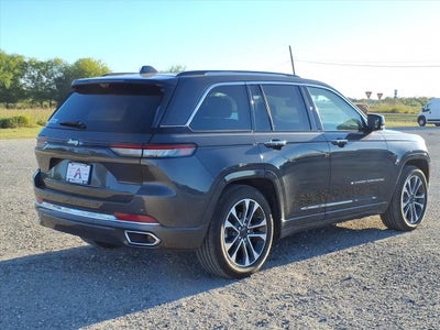 2022 Jeep Grand Cherokee Overland