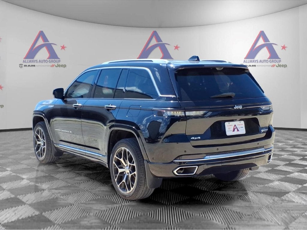 2023 Jeep Grand Cherokee Summit Reserve