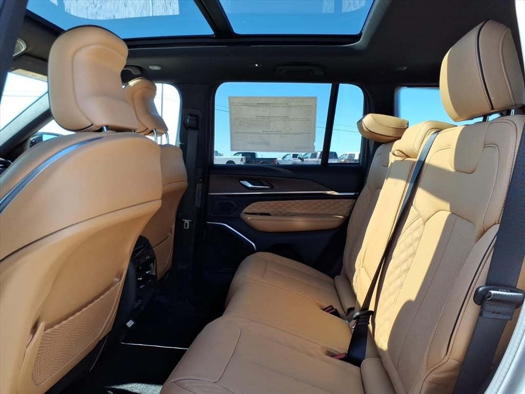 2025 Jeep Grand Cherokee Summit