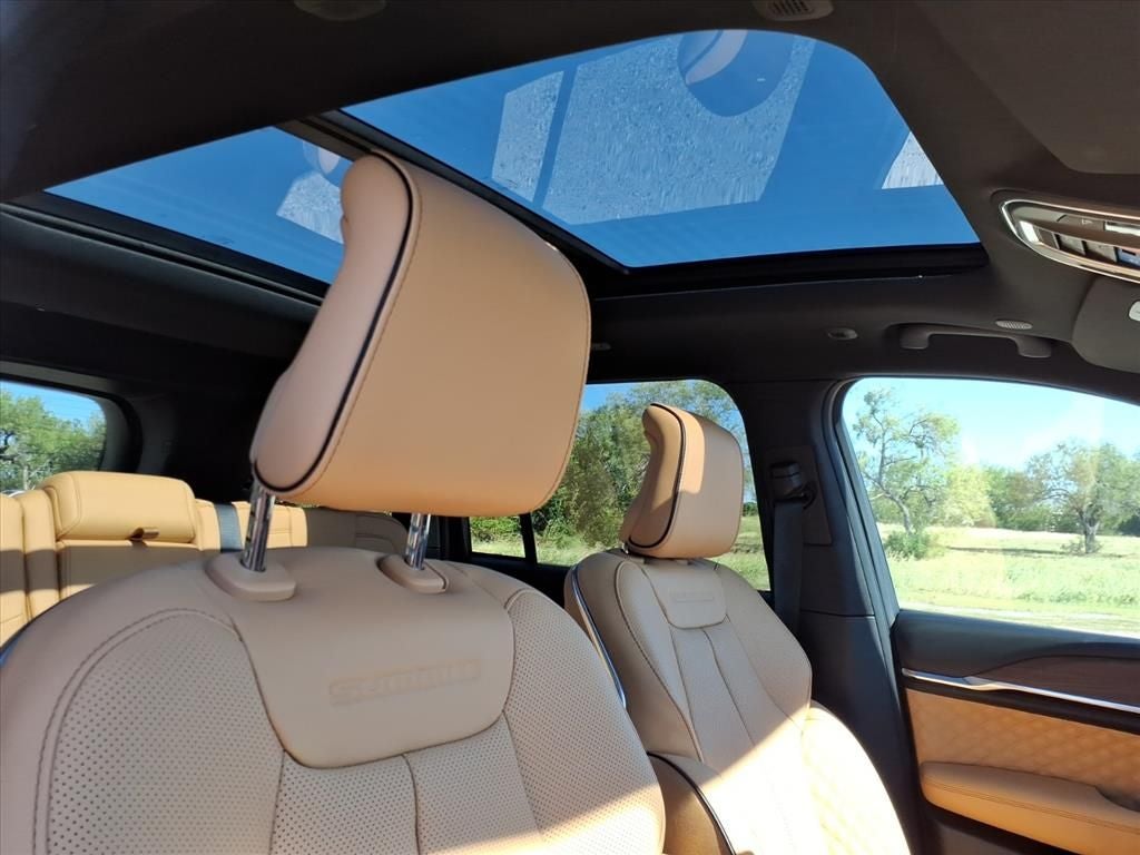 2025 Jeep Grand Cherokee Summit