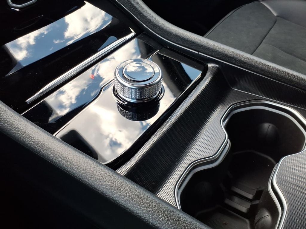2026 Jeep Grand Cherokee L Laredo Altitude