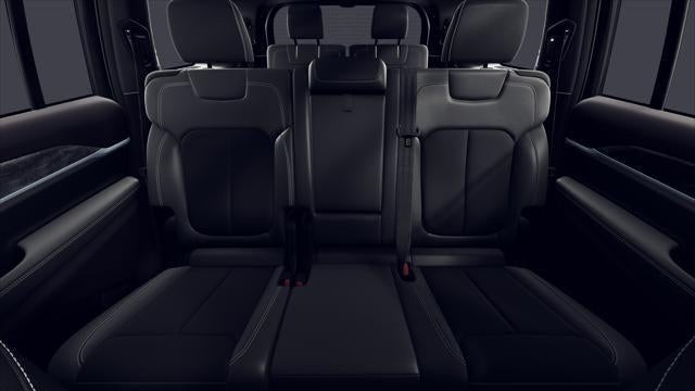 2026 Jeep Grand Cherokee L Laredo Altitude