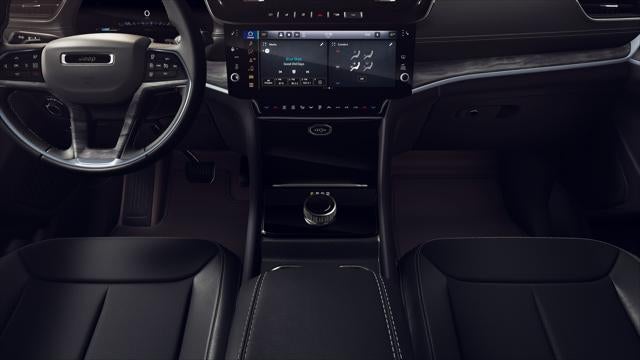 2026 Jeep Grand Cherokee L Laredo Altitude