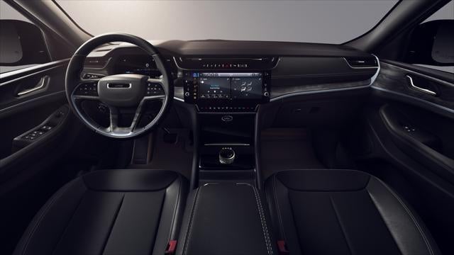 2026 Jeep Grand Cherokee L Laredo Altitude
