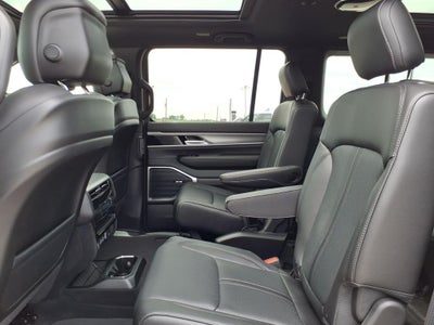 2026 Jeep Grand Wagoneer L 4x4