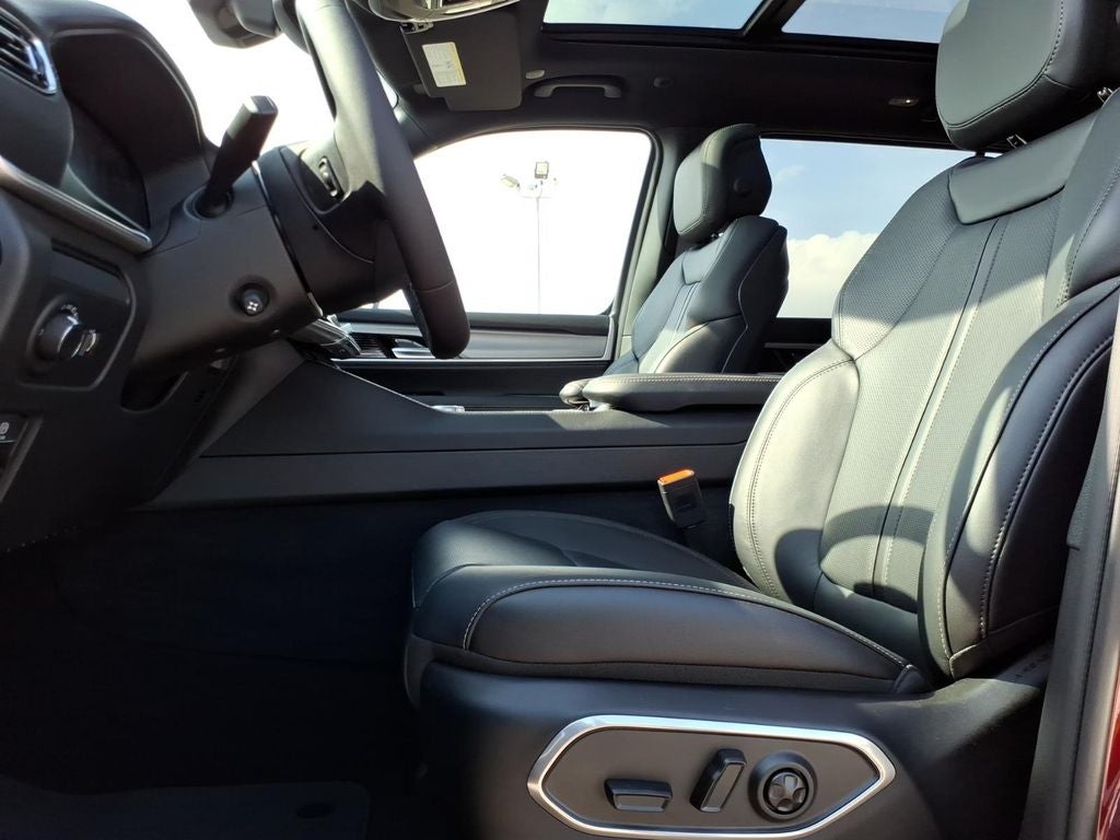 2026 Jeep Grand Wagoneer Upland