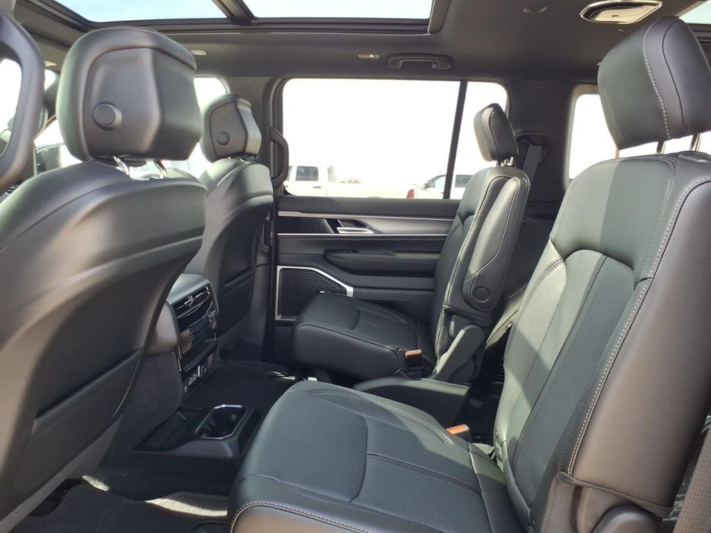 2026 Jeep Grand Wagoneer 4x4