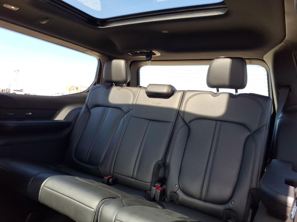 2026 Jeep Grand Wagoneer Upland