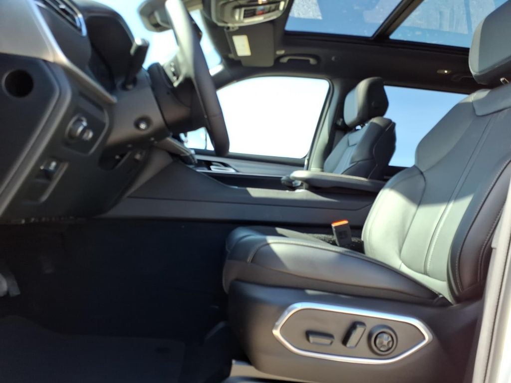 2026 Jeep Grand Wagoneer Upland