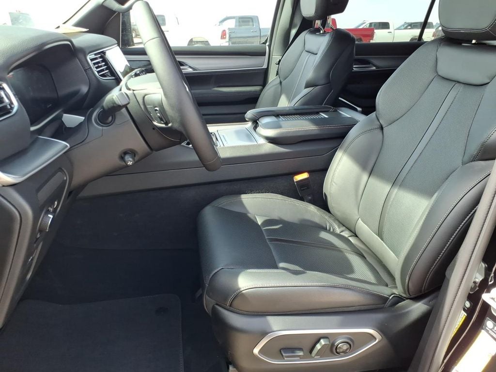 2026 Jeep Grand Wagoneer 4x4