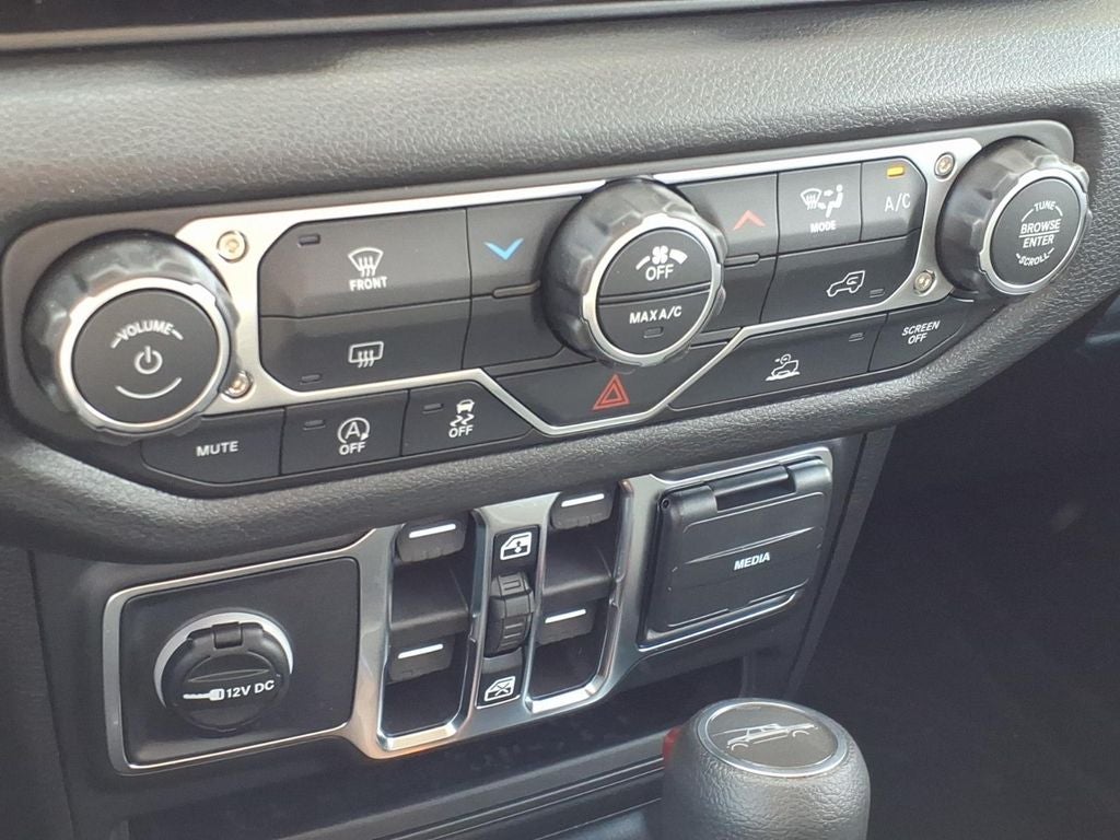 2026 Jeep Gladiator Sport