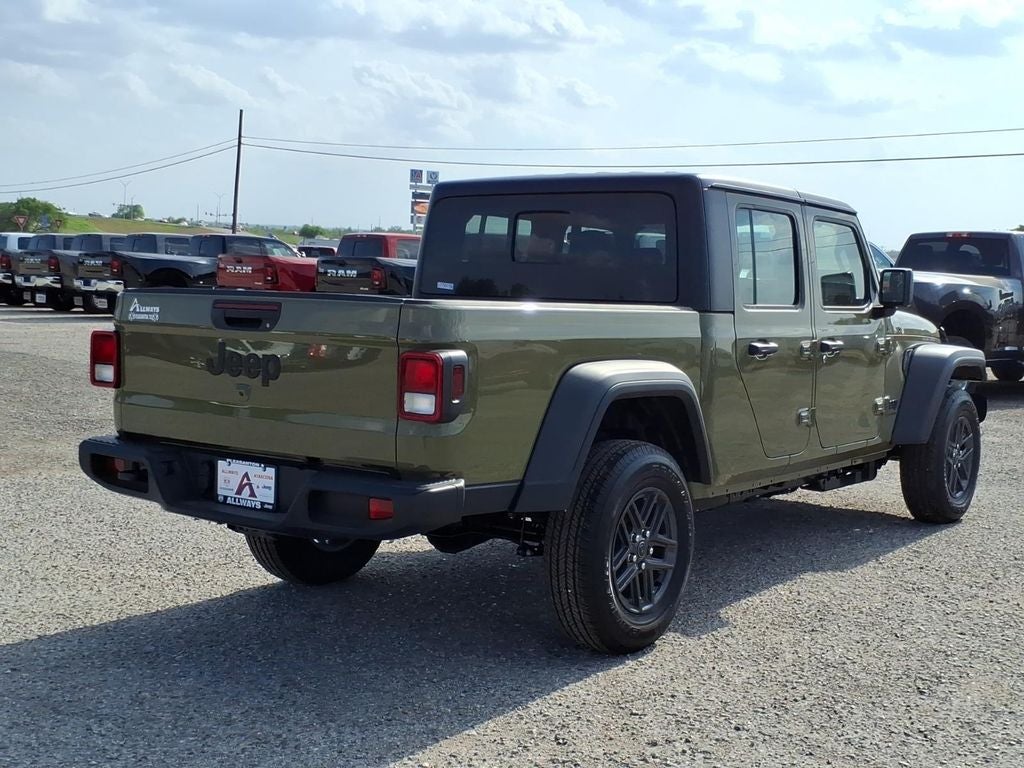 2026 Jeep Gladiator Sport