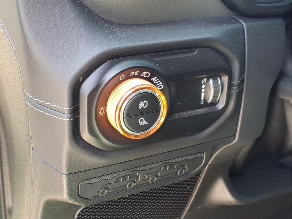 2025 Jeep Gladiator Mojave X