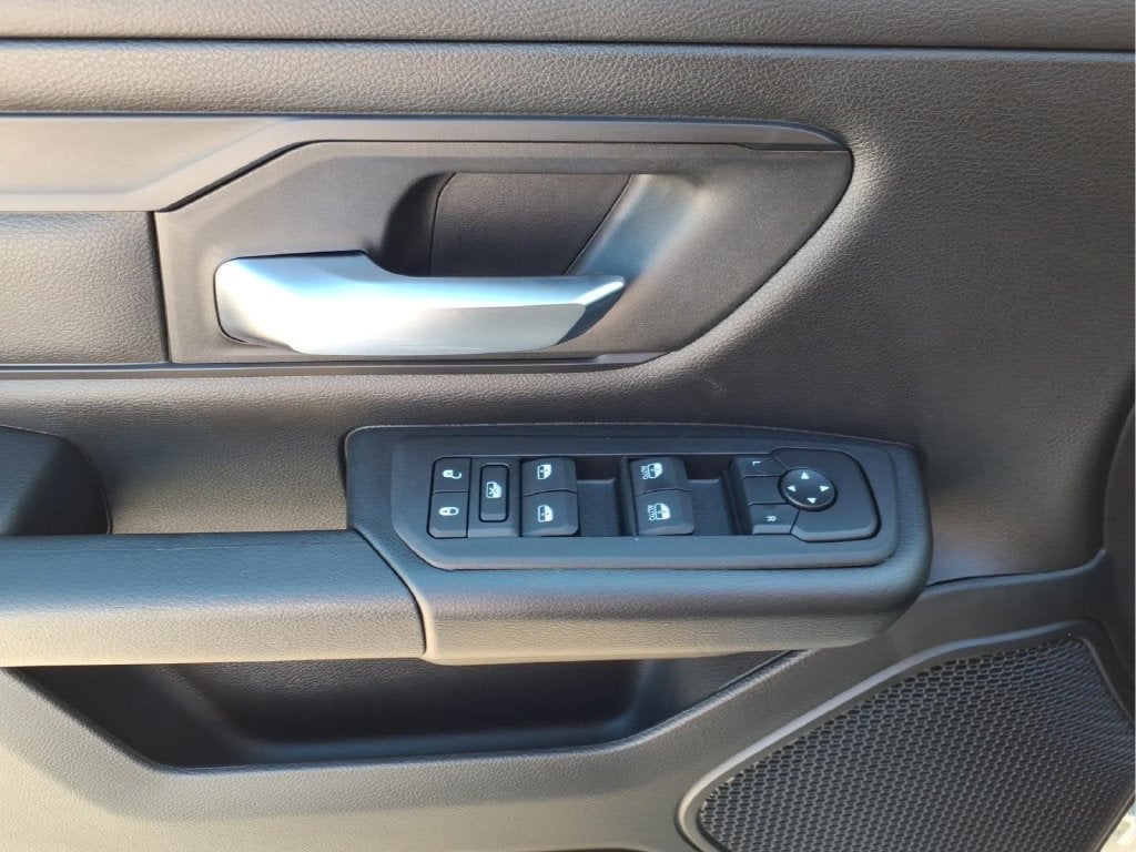 2027 RAM 1500 Express