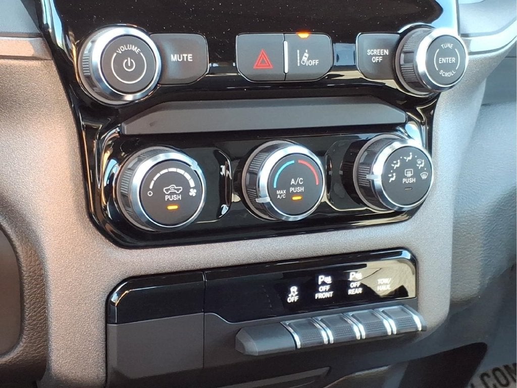 2027 RAM 1500 Express