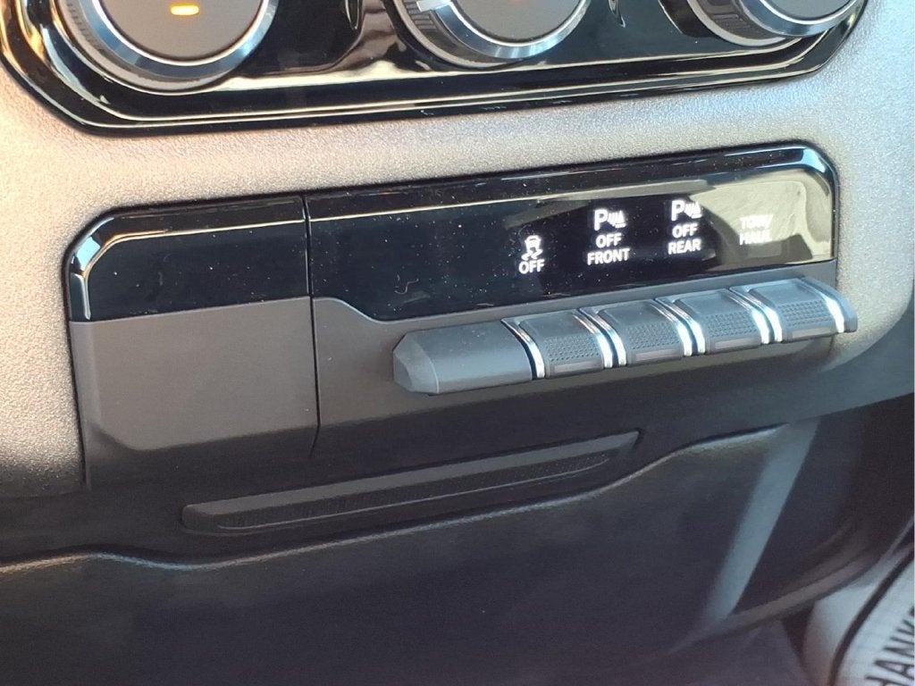2027 RAM 1500 Express