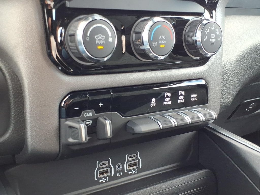 2027 RAM 1500 Lone Star