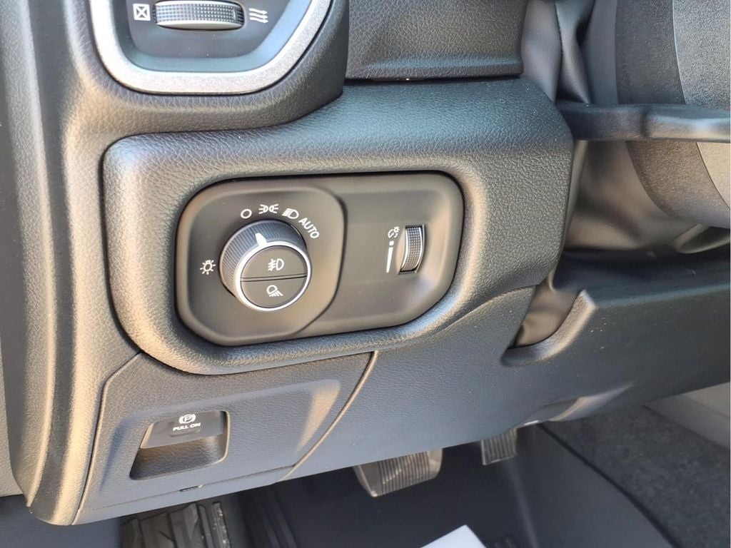 2026 RAM 1500 Warlock