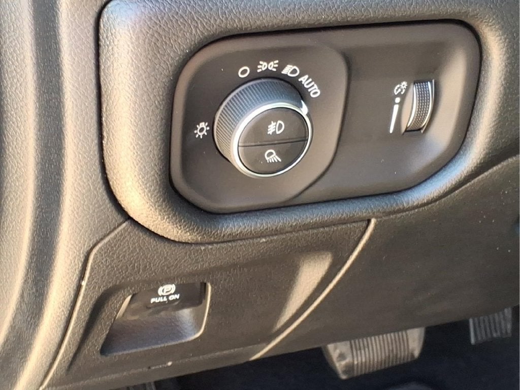 2027 RAM 1500 Express