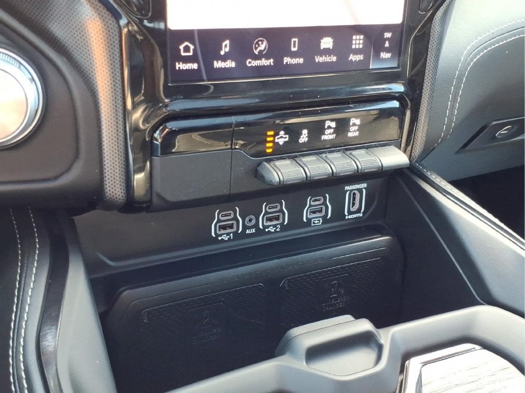2025 RAM 1500 Limited