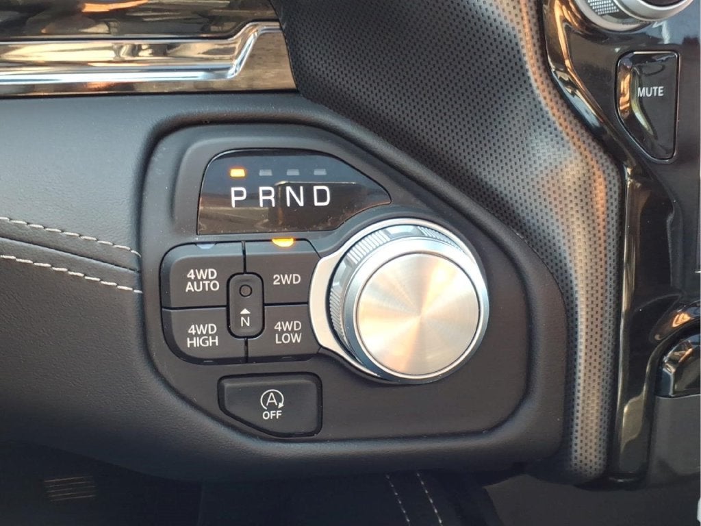 2025 RAM 1500 Limited