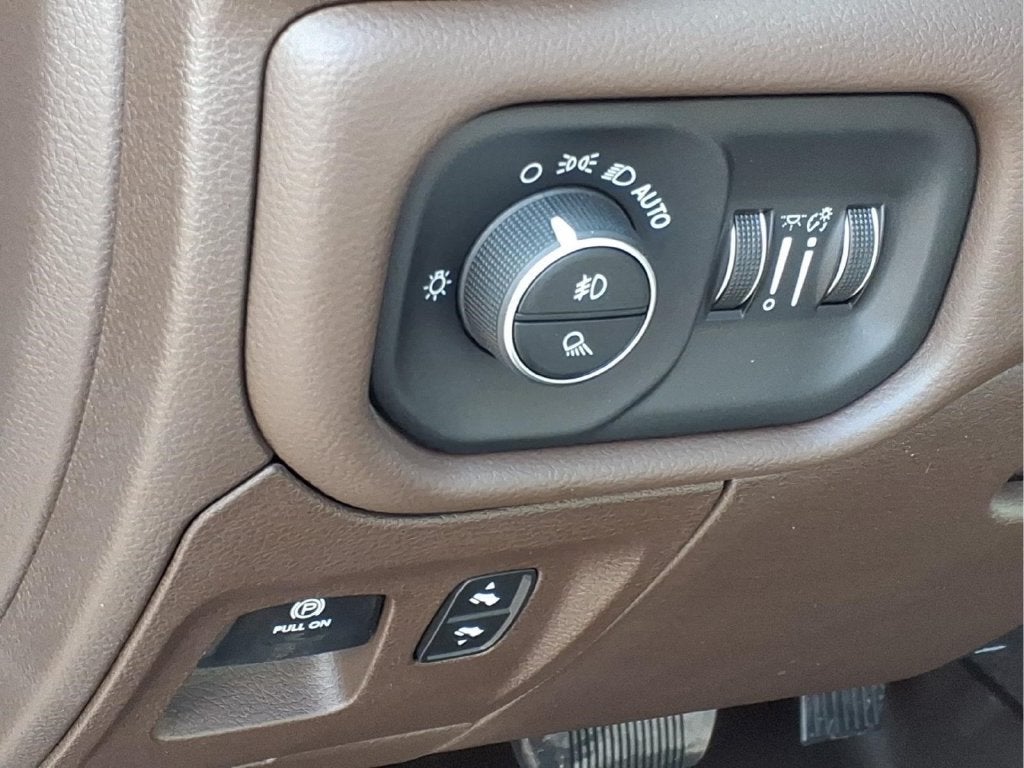 2027 RAM 1500 Laramie