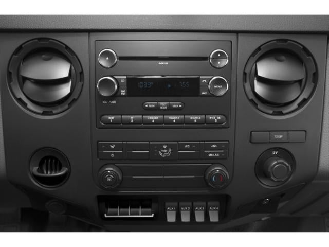 2015 Ford Super Duty F-350 DRW Chassis Cab XL