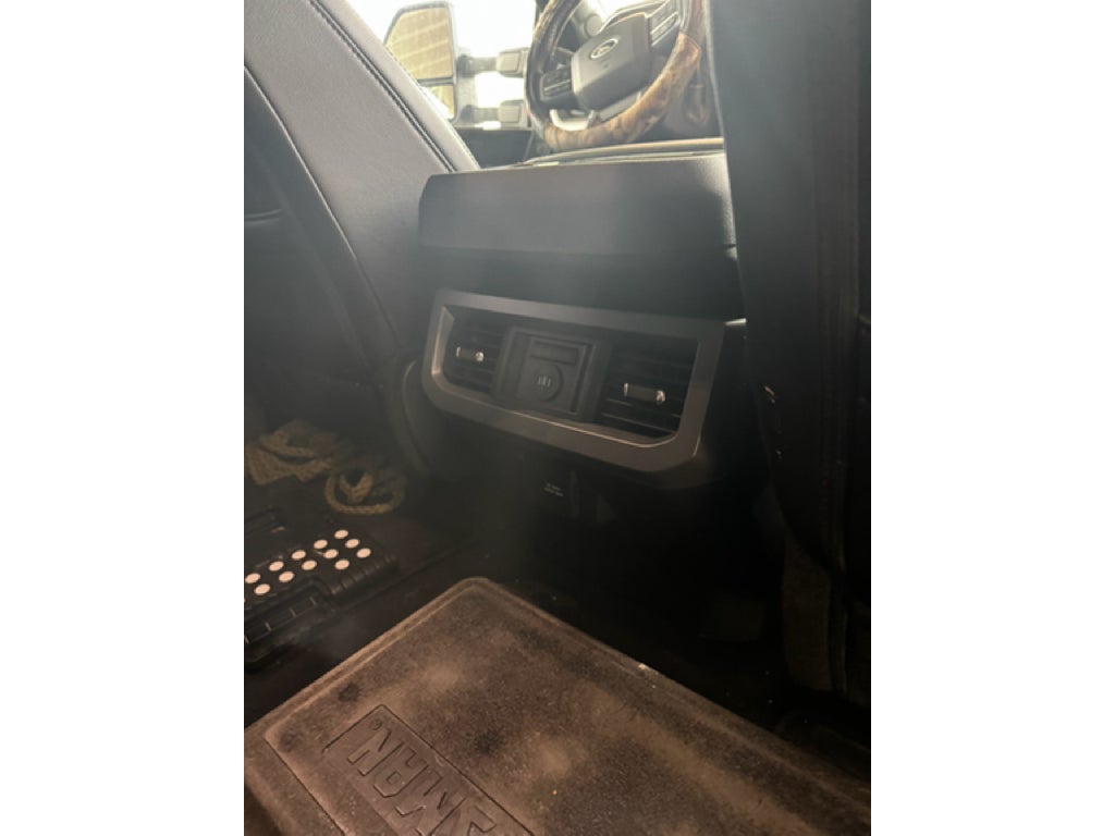 2025 Ford Super Duty F-250 Pickup LARIAT