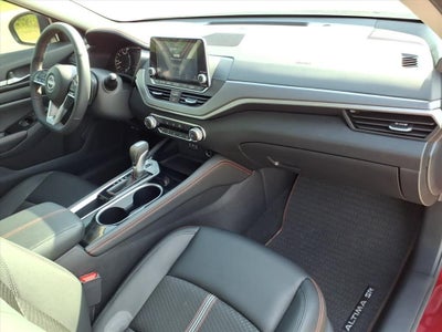 2025 Nissan Altima SR