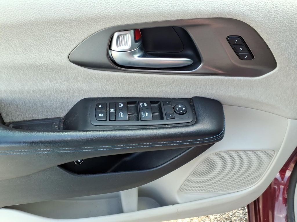 2021 Chrysler Pacifica Hybrid Touring L