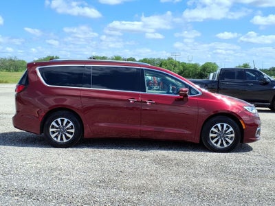 2021 Chrysler Pacifica Hybrid Touring L