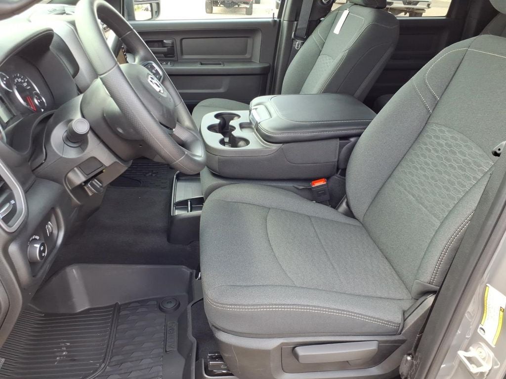 2026 RAM 2500 Black Express