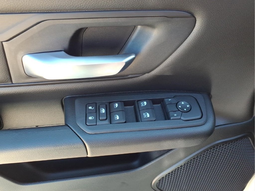 2027 RAM 1500 Express