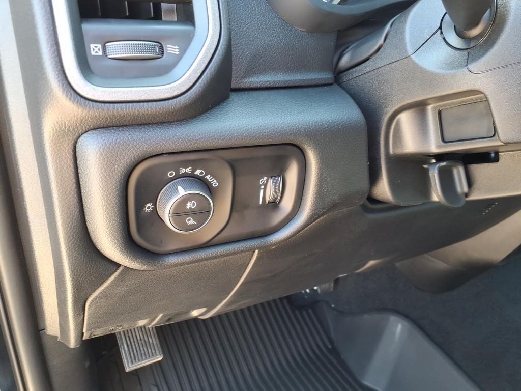 2027 RAM 2500 Black Express