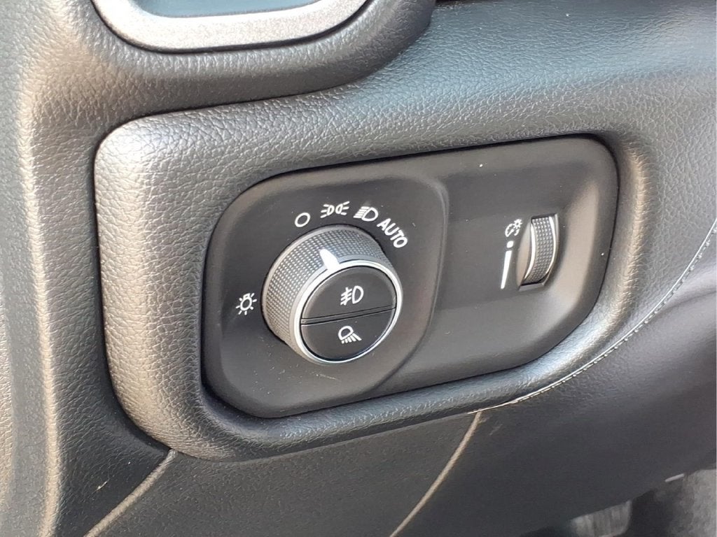 2027 RAM 3500 Chassis Cab Tradesman