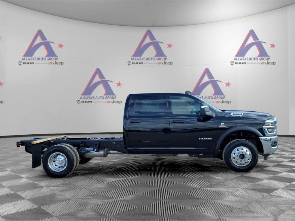 2027 RAM 3500 Chassis Cab Big Horn