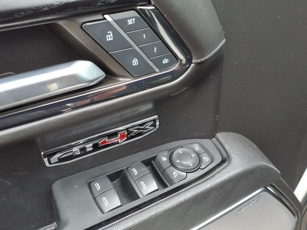2024 GMC Sierra 1500 AT4X